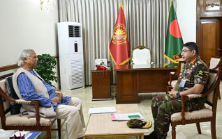 প্রধান উপদেষ্টার সঙ্গে সেনাবাহিনীর প্রধানের সৌজন্য সাক্ষাৎ